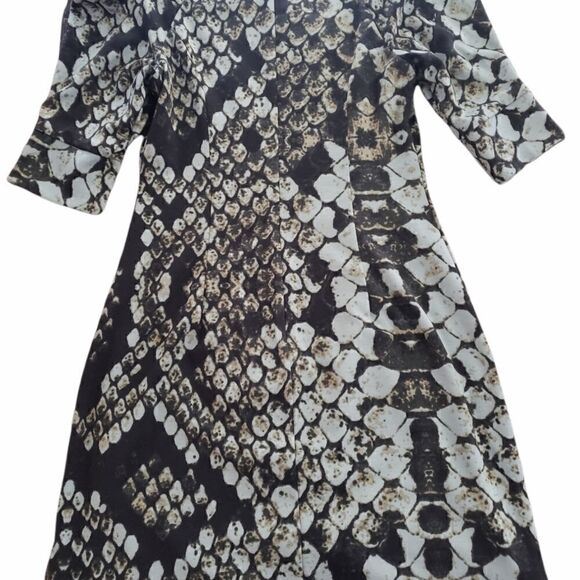 Jessica Simpson Mini Dress with Cowl Sleeves - Picture 5 of 13